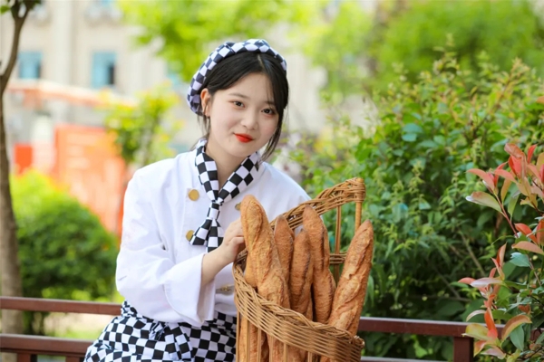 烘焙烘培培训_烘焙培训大概需要多少钱_烘焙店培训流程
